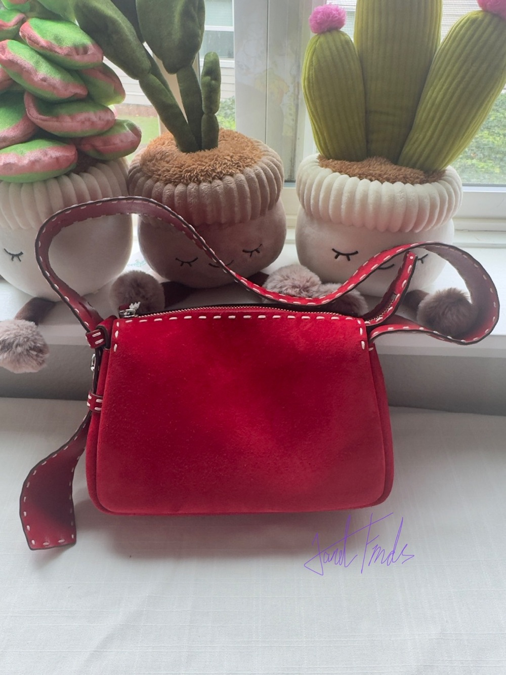 NWT 🍓 Tory Burch Romy Small Suede Shoulder Bag – Toucan Red